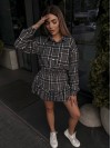 Жіночий костюм зі спідницею в клітку графiтового кольору 34045