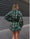 Жіночий костюм зі спідницею в клітку зеленого кольору 34046