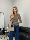 Жіночий лонгслів кавового кольору 34598