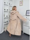 Женский махровый халат с капюшоном бежевого цвета 35282