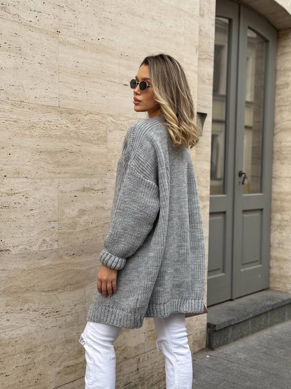 Женский полушерстяной кардиган серого цвета 31459