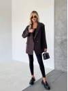 Жіночий подовжений пiджак з поясом коричневого кольору 34122