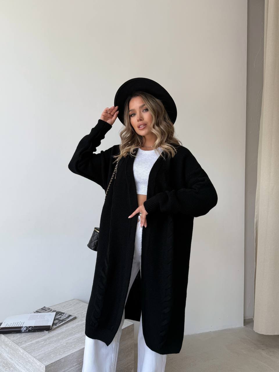 Женский удлиненный кардиган черного цвета 34288