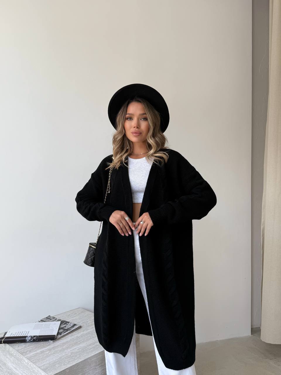 Женский удлиненный кардиган черного цвета 34288