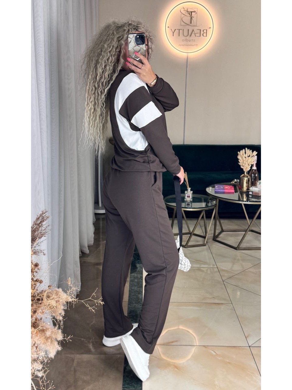 Жіночий повсякденний костюм коричневого кольору 34987