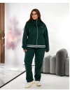 Жiночий прогулянковий костюм iз замшу смарагдового кольору 35381