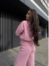 Женский прогулочный костюм розового цвета 35689