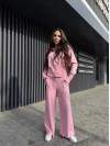 Женский прогулочный костюм розового цвета 35689