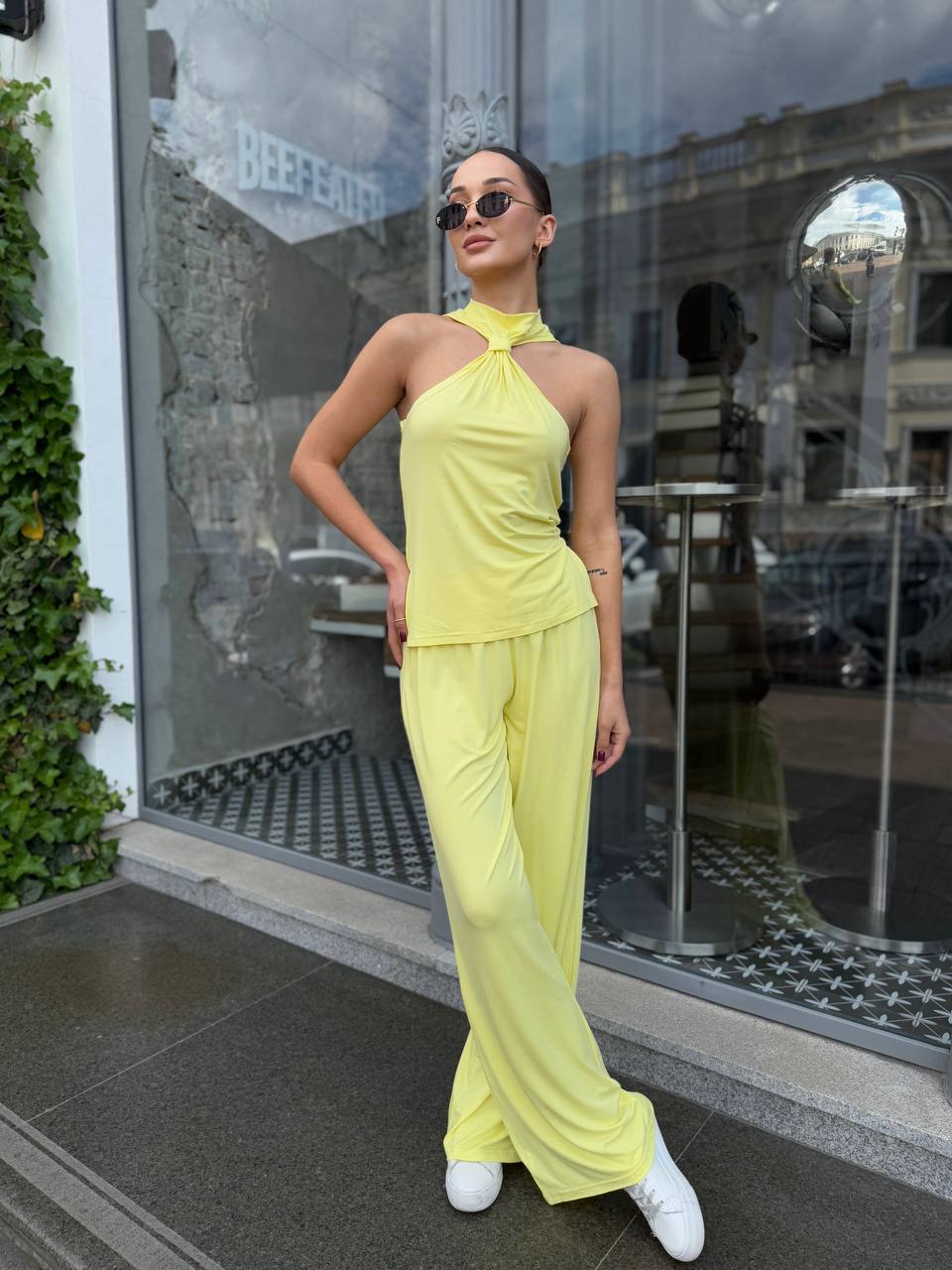 Женский прогулочный костюм желтого цвета 33608