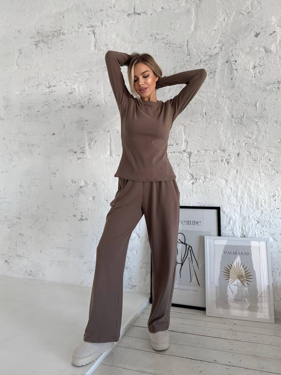 Жіночий прогулянковий термокостюм кавового кольору 35789