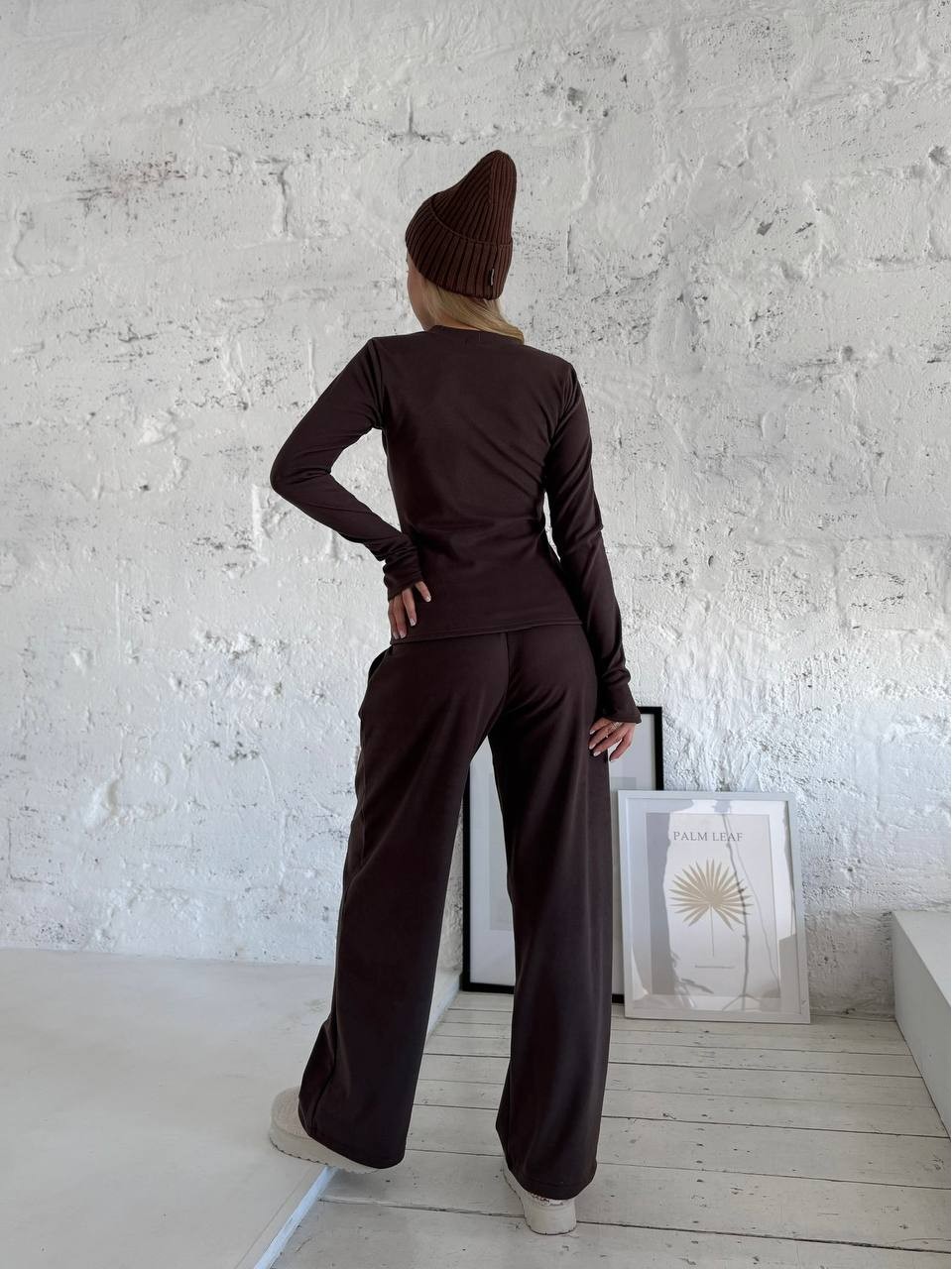 Жіночий прогулянковий термокостюм коричневого кольору 35787