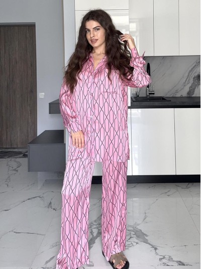 Жіночий шовковий костюм рожевого кольору 34688