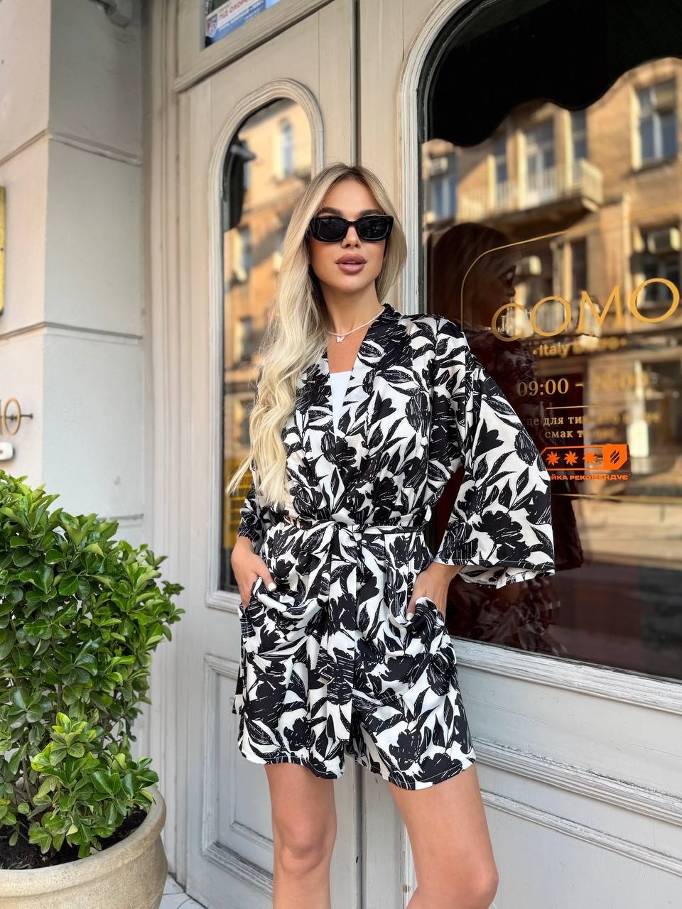 Жiночiй шовковий костюм з кiмоно чорного кольору 33637