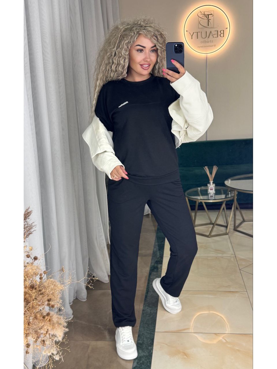 Жіночий спортивний костюм чорного кольору 34103