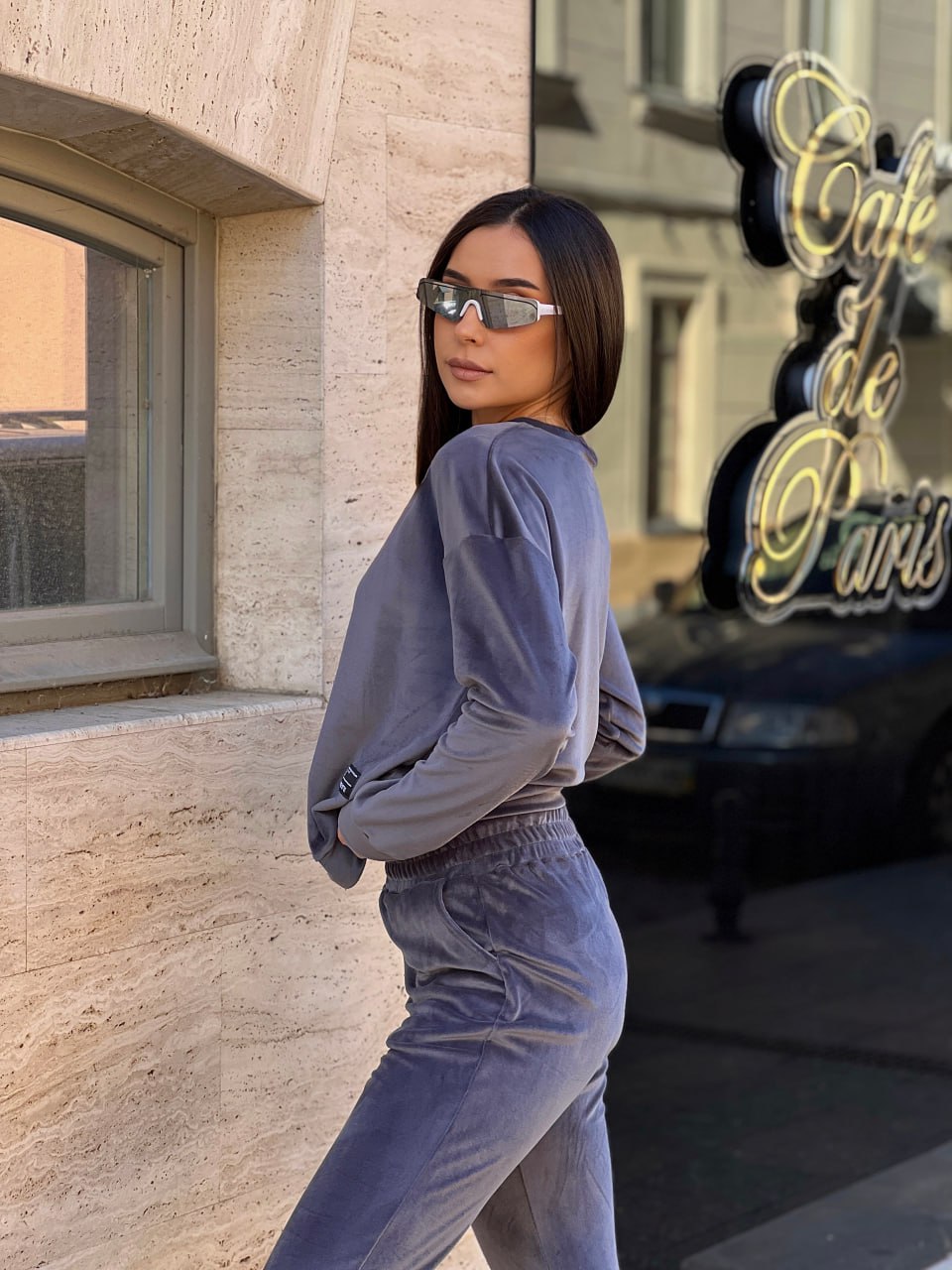 Жіночий спортивний костюм графiтового кольору 34438