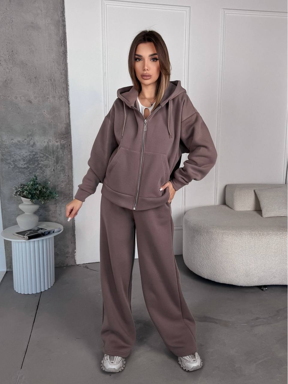 Жіночий спортивний костюм на флісi кавового кольору 35757