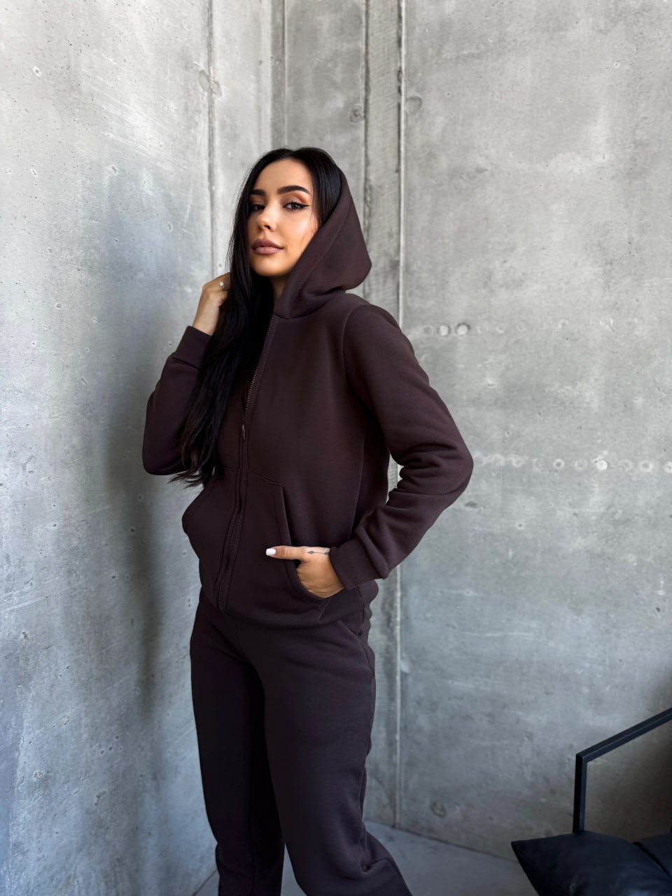 Жіночий спортивний костюм на флiсi коричневого кольору 34669