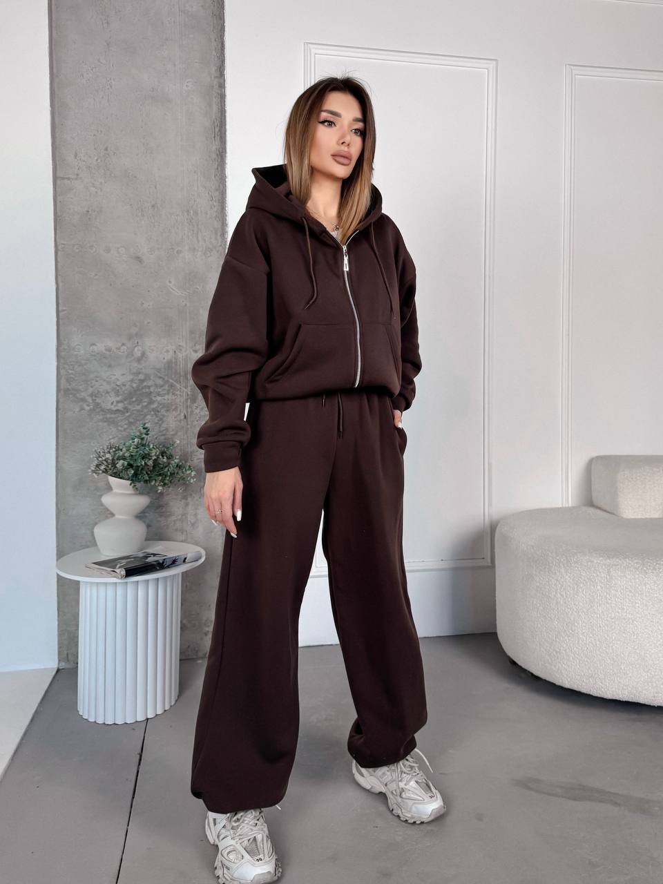 Жіночий спортивний костюм на флісi коричневого кольору 35754