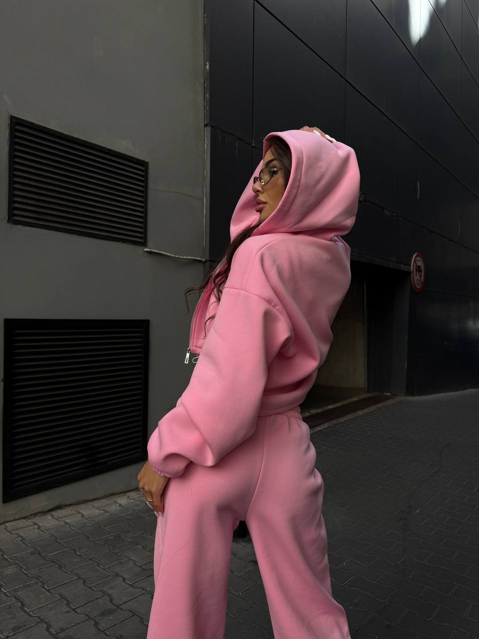 Жіночий спортивний костюм на флiсi рожевого кольору 34720