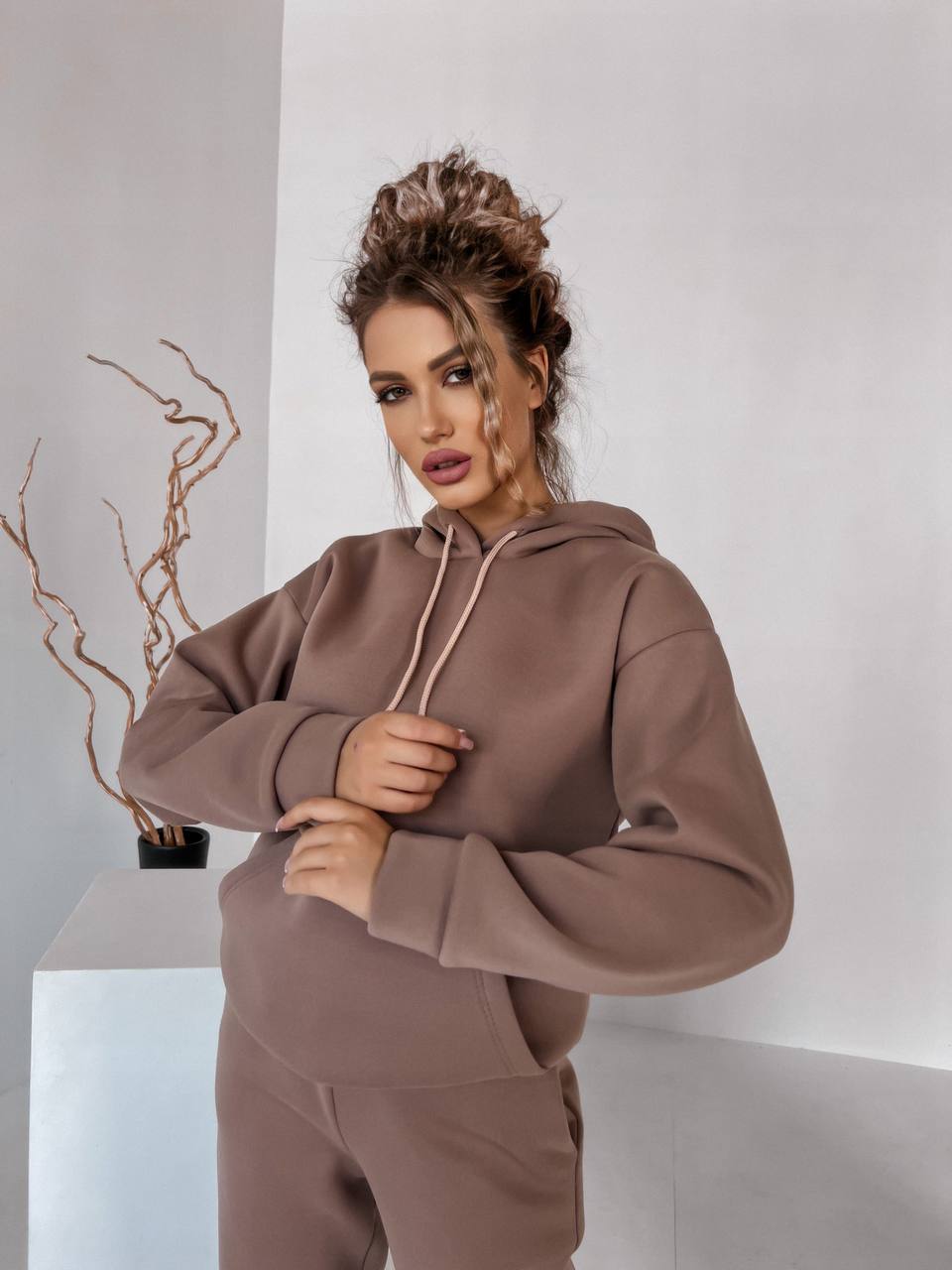Женский спортивный костюм флисе с капюшоном кофейного цвета 35768