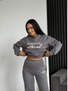 Женский спортивный костюм на флисе с надписью серого цвета 35455