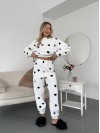 Жіночий теплий домашній костюм в сердце бiлого кольору  35918