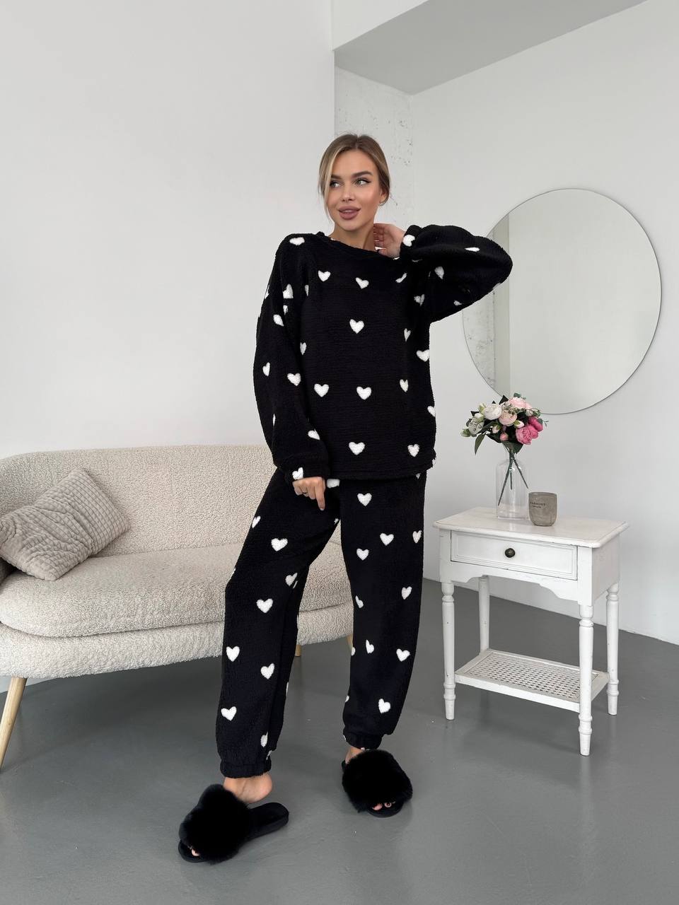 Жіночий теплий домашній костюм в сердце чорного кольору  35915