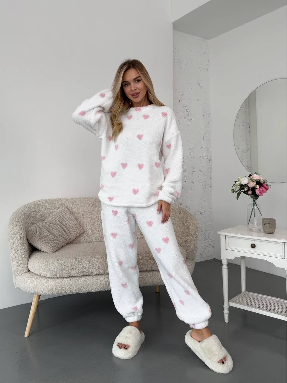 Жіночий теплий домашній костюм в сердце молочного кольору  35914