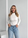 Жіночий теплий гольф молочного кольору 35581