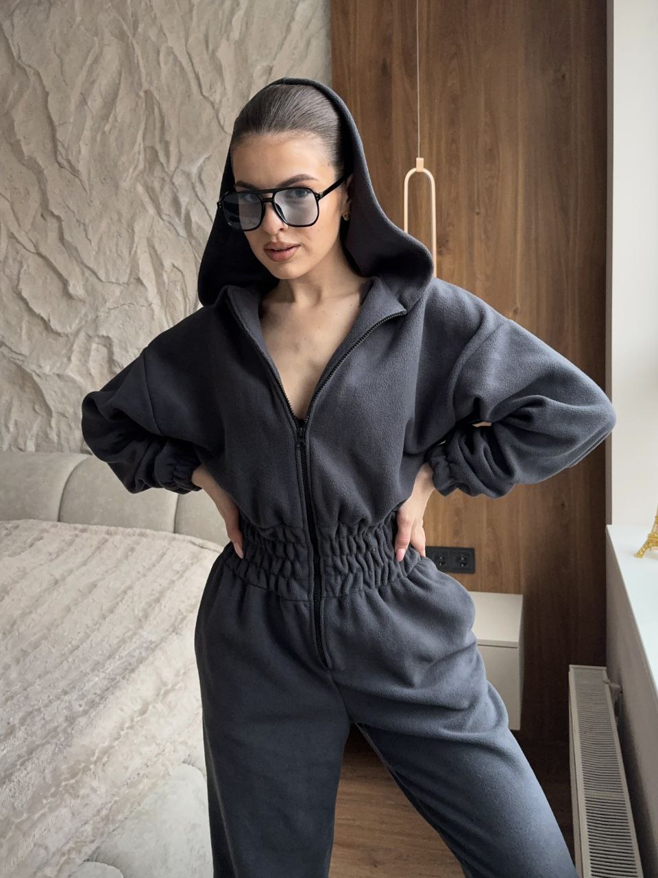 Жiночий теплий комбінезон iз флiса графiтового кольору 35863