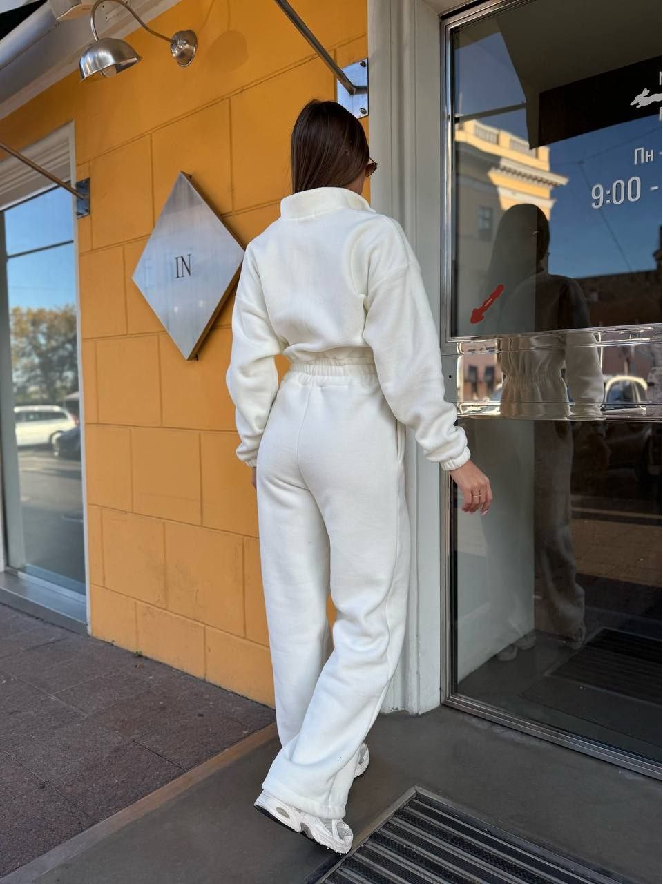 Жiночий теплий комбінезон iз флiса молочного кольору 35666