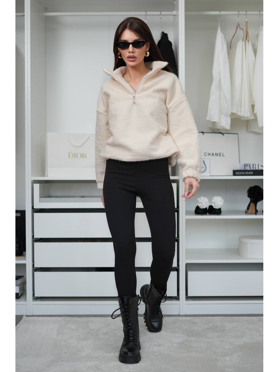 Женский теплый костюм (худи+лосины) черно-белого цвета 35701