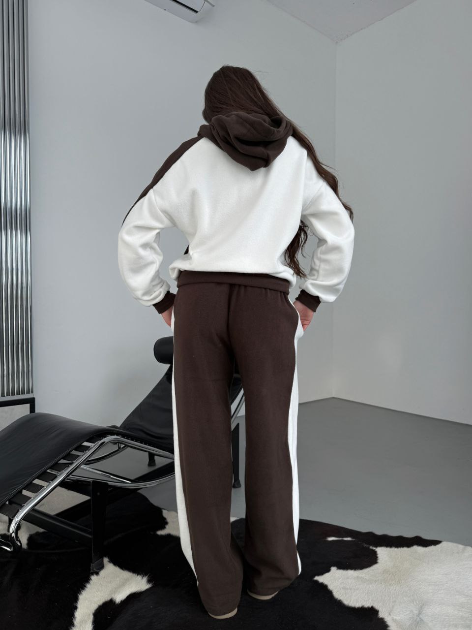 Жіночий теплий костюм iз флiса коричневого кольору 35584