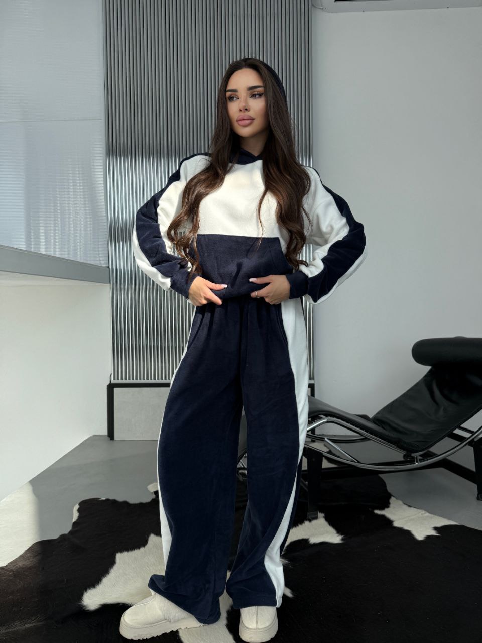 Жіночий теплий костюм iз флiса синего кольору 35585