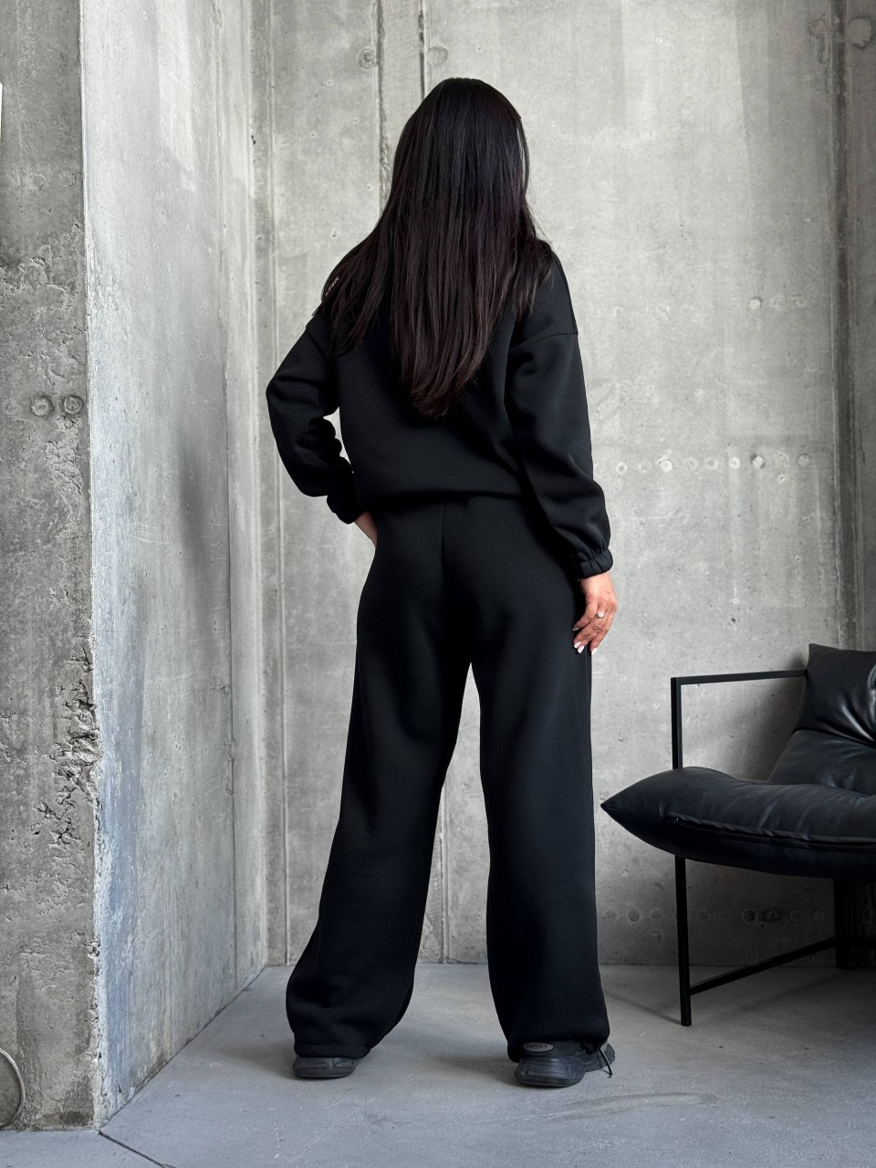 Жіночий теплий костюм на флiсi чорного кольору 35176