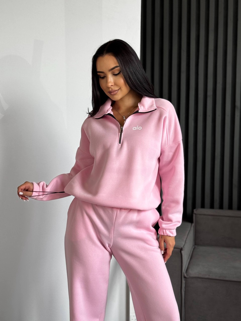 Жіночий теплий костюм на флiсi рожевого кольору 35178