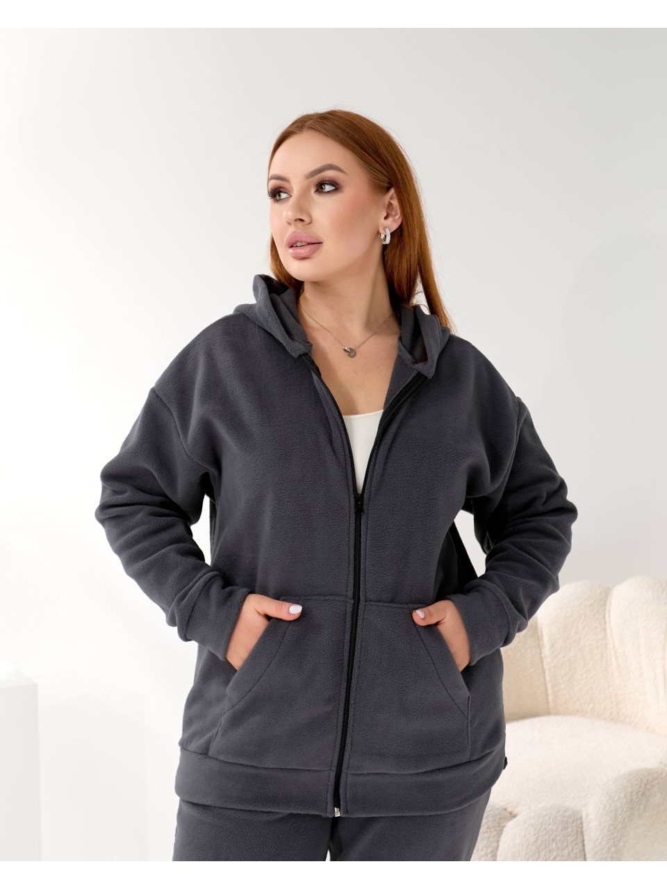Жiночий теплий костюм на змiйцi графiтового кольору 35867