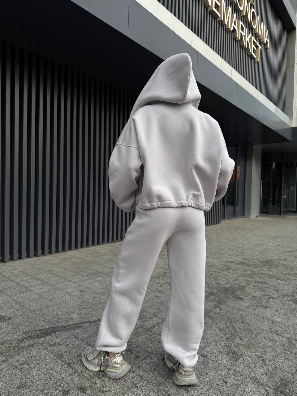 Жіночий теплий костюм на змiйцi сiрого кольору 35199