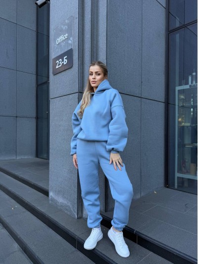 Жіночий теплий костюм з капюшоном блакитного кольору 34512
