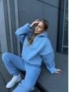 Женский теплый костюм с капюшоном голубого цвета 34512