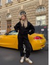 Женский теплый костюм с капюшоном черного цвета 34518