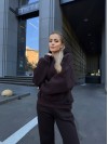 Жіночий теплий костюм з капюшоном коричневого кольору 34517