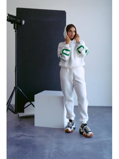 Жіночий теплий костюм з написом молочного кольору 34215