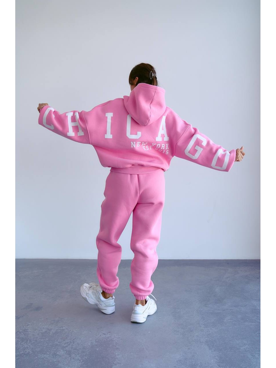 Жіночий теплий костюм з написом рожевого кольору 34217