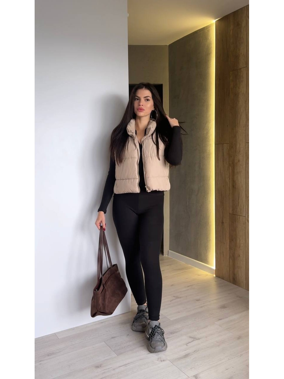 Жіночий теплий термокостюм чорного кольору 35597