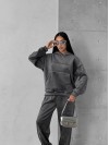 Жіночий теплий велюровий костюм з капюшоном графiтового кольору 35699