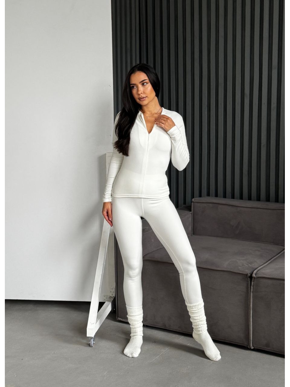 Жіночий термо-костюм молочного кольору 35337