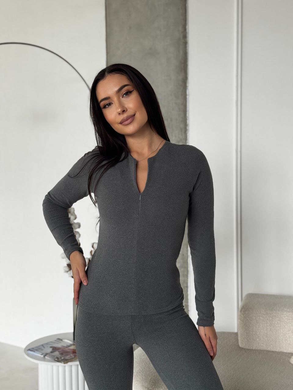 Жіночий термо-костюм сірого кольору 29922