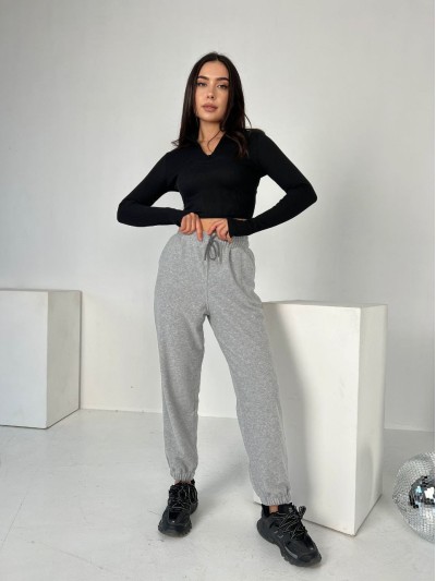 Жіночий топ із рукавом в рубчик чорного кольору 34695