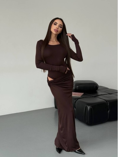 Жіночий вечірній костюм (боді+спідниця максі) коричневого кольору 35931
